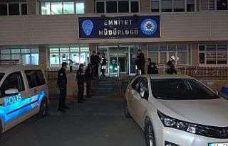 Gece yarısı ’kumar’ operasyonu: 18 kişiye 56...