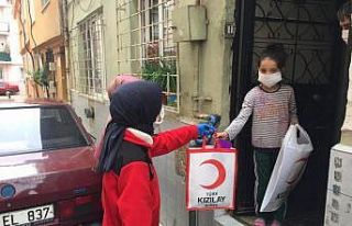 Genç Kızılay, minik Fatmanur’u yalnız bırakmadı