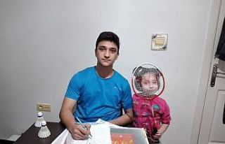 Genç sporcular evlerinde kitap yazmaya başladı