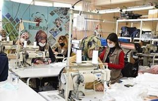 Gönüllü engelliler günde 4 bin maske üretiyor