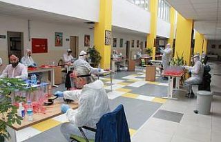 Gönüllü öğretmenlerden rekor üretim, 10 bin...