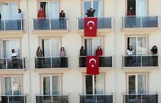 Gözlem altında olan 21 polis balkondan polis akademisi...