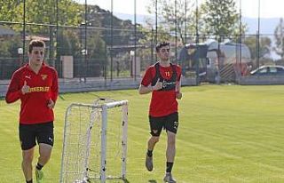 Göztepe gruplar halinde idmanlara başladı