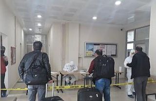 Gurbetçileri ağlatan anons: Sizler için buradayız