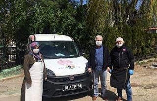 Gürsu Belediyesi’nden evlere sıcak yemek