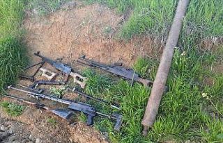 Hakurk’ta PKK’ya ait çok sayıda silah ve mühimmat...
