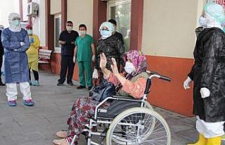 Hastanede ziyaret ettiği oğlundan virüs kapan 83...