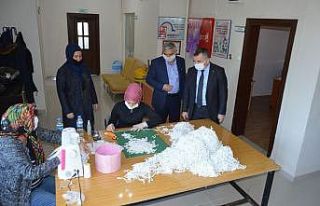 Havza’da maske üretimi