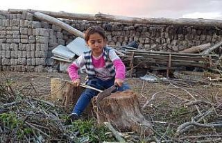 Herkes evde, onlar çalışıyor