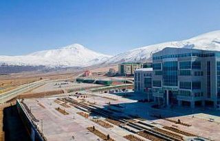 Iğdır Üniversitesinden ‘Türkiye’m evinde kal’...