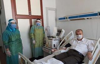 İl Milli Eğitim Müdürü Okumuş plazma bağışında...