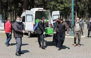 İmamdan cenaze namazında sosyal mesafe uyarısı