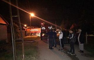 İnegöl’de geceyi alevler aydınlattı