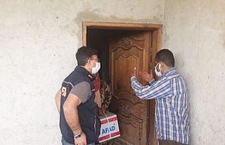 İnsani yardımlara sosyal mesafeli dağıtım