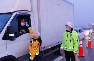 İstanbul çıkışı kapatıldı; polis denetim gerçekleştiriyor