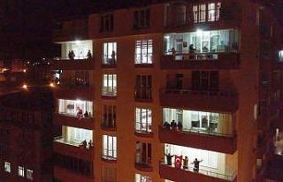 İstiklal Marşı’nın balkonlardan okunduğu anlar...