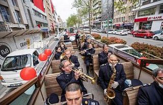 İzmir’de 23 Nisan coşkusu başladı