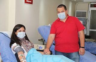 İzmir’de koronayı atlatan hemşire plazma bağışı...