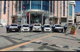 İzmit Belediyesi evlerinden çıkamayan vatandaşlar...