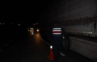 Jandarma ve polis Tekirdağ sınırını tuttu, araçlar...