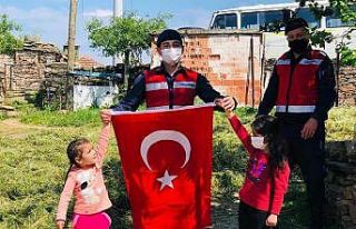 Jandarmadan doğum günü sürprizi