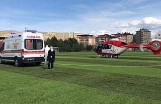 Kalp krizi geçirdi hava ambulansıyla hastaneye yetiştirildi