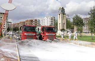 Karaköprü’de dezenfekte edilmedik sokak kalmıyor
