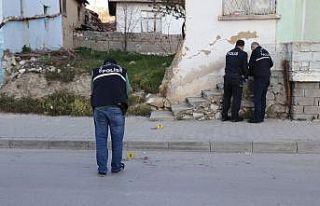 Karaman’da bıçaklı kavgada bir kişi yaralandı