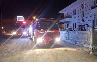 Karaman’da evi yanan genç kadın gözyaşlarına...