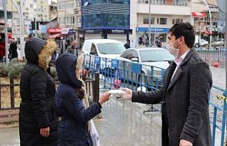 Karaman’da hayırsever imalatçı 20 bin adet maske...