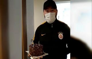 Karantina altındaki vatandaşa AFAD ekiplerinden...