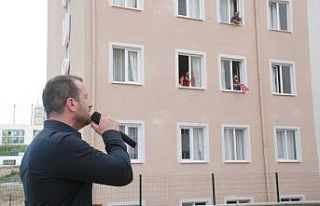 Karantinadaki vatandaşlara mini konser