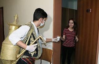 Karantinadaki vatandaşlara Osmanlı şerbetli Ramazan...
