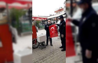 Karesi Belediyesinden 100. yıl coşkusuna bayraklı...