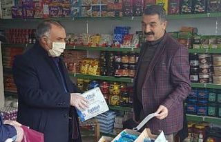 Karlıova’da esnafa maske dağıtıldı