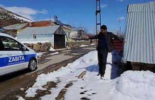 Karlıova’da Türkçe ve Kürtçe “Evde kal”...