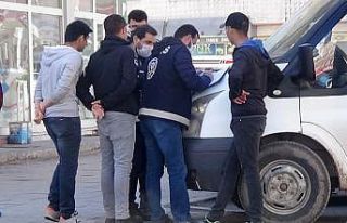 Kars’ta sokağa çıkma yasağını ihlal edenlere...