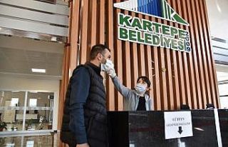 Kartepe Belediyesi girişine ateş ölçerli önlem