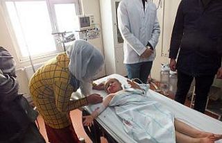 Kayıp kız çocuğu arazide uyurken bulundu