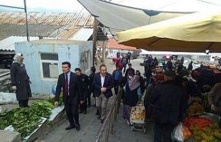 Kaymakam Atak pazar yerinde denetleme yaptı