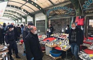 Kaymakam Öner, Pazar denetledi