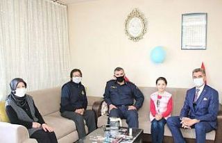 Kaymakan Yurt, çocukları evlerinde ziyaret etti