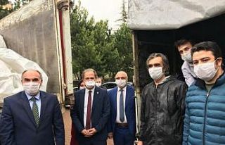 Kayseri’de, öğretmenler ihtiyacı olan 500 aileye...