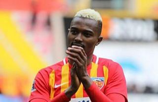 Kayserisporlu Bernard Mensah: