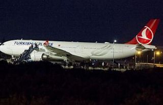 Kazakistan’dan 164 vatandaş Balıkesir’e getirildi