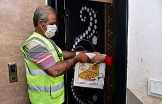 Kepez bir günde 218 bin maske dağıttı, ihtiyaç...
