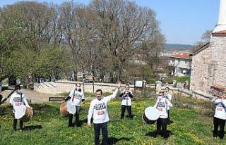 Kırklareli’de “dokuz sekizlik” evde kal konseri