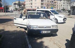 Kısıtlamaya rağmen aracıyla sokağa çıkanlara...