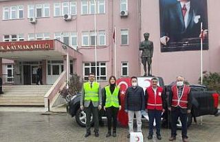 Kızılay’dan 120 gıda yardım paketi