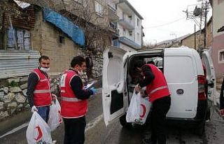 Kızılaydan 350 aileye iftar yemeği